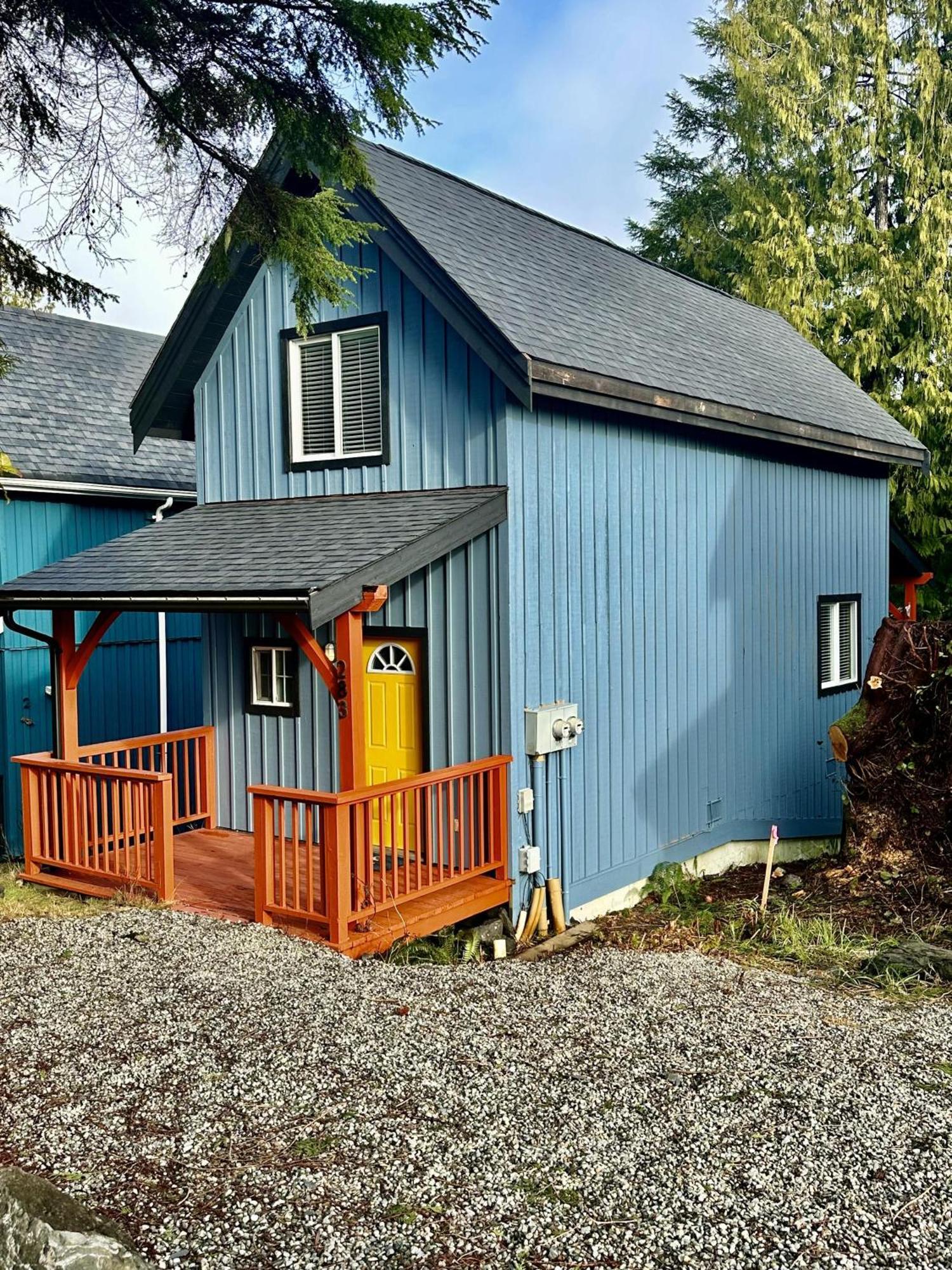 Waterfront Timber Frame Cottage! 우크루렛 외부 사진