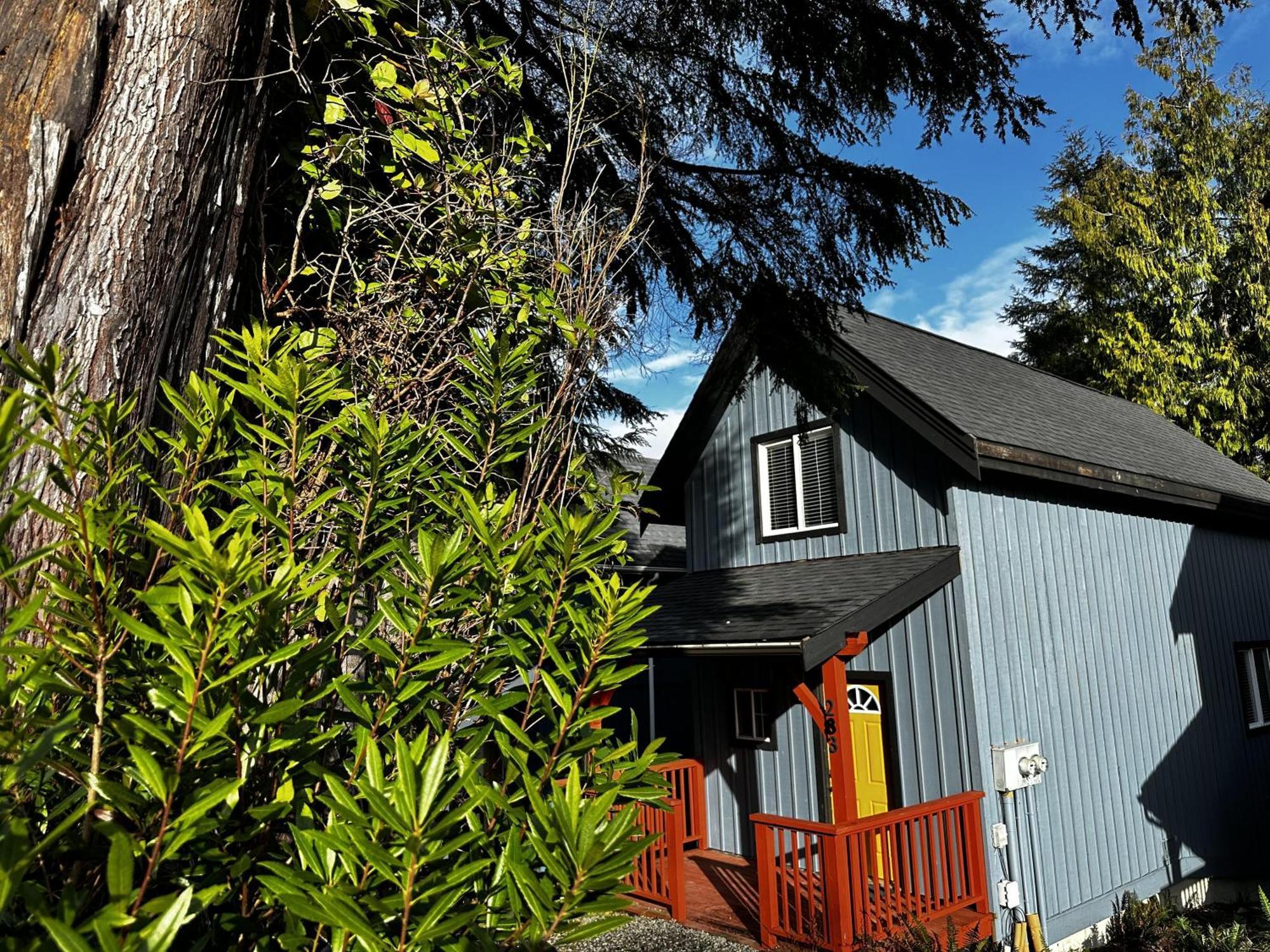Waterfront Timber Frame Cottage! 우크루렛 외부 사진